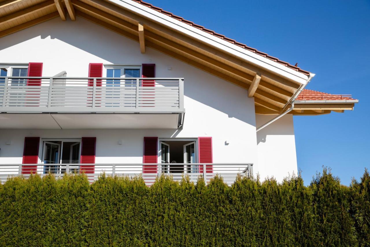 Übersee Ad Fontes Suite - 80Qm Mit 3 Zi & Sauna & 2 Badern Am Chiemsee! מראה חיצוני תמונה